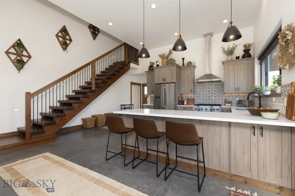 399 Egret Drive West Yellowstone MT 59758