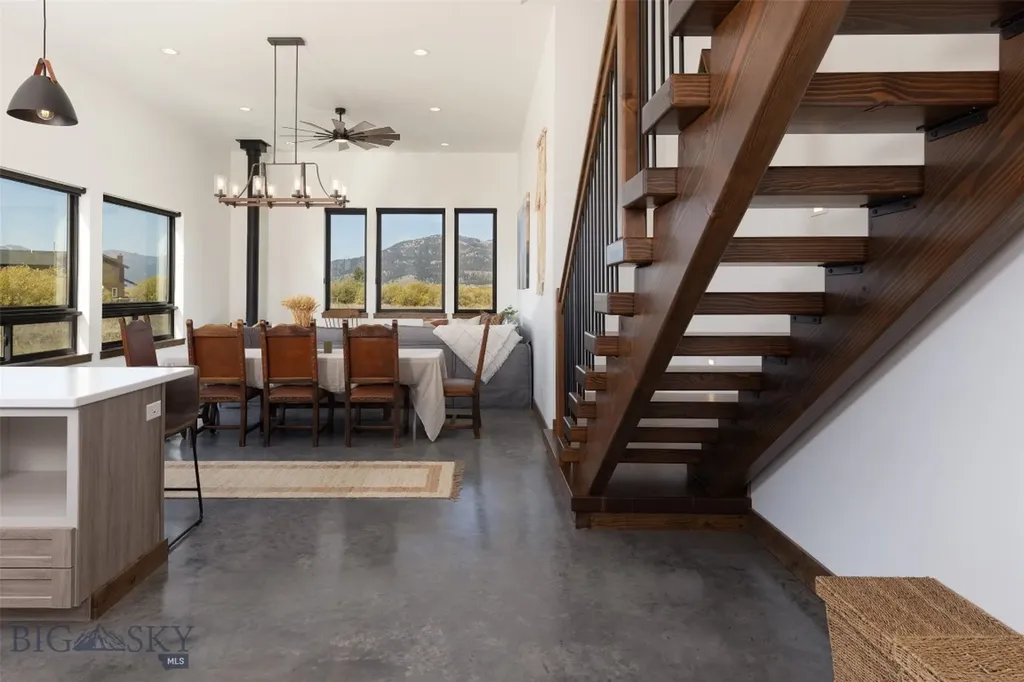 399 Egret Drive West Yellowstone MT 59758