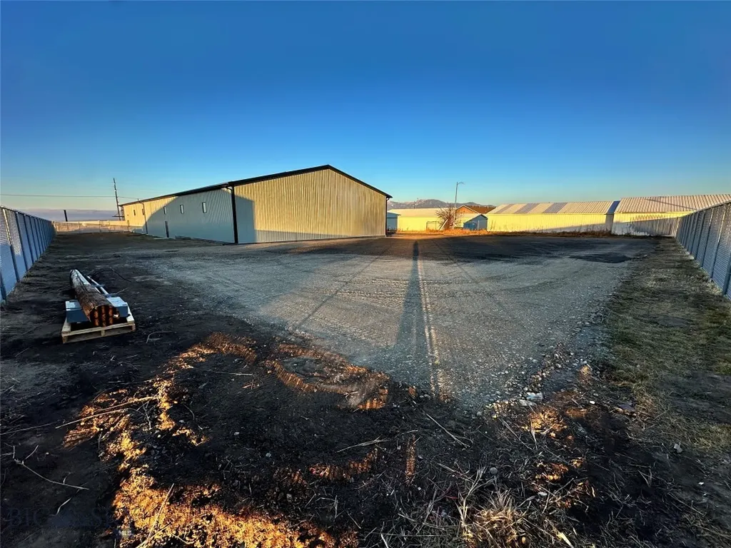 1580 Bobcat Bozeman MT 59718