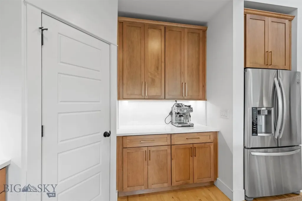 3382 Monida Bozeman MT 59718