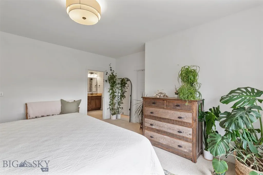 3382 Monida Bozeman MT 59718