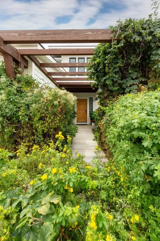 3382 Monida Bozeman MT 59718