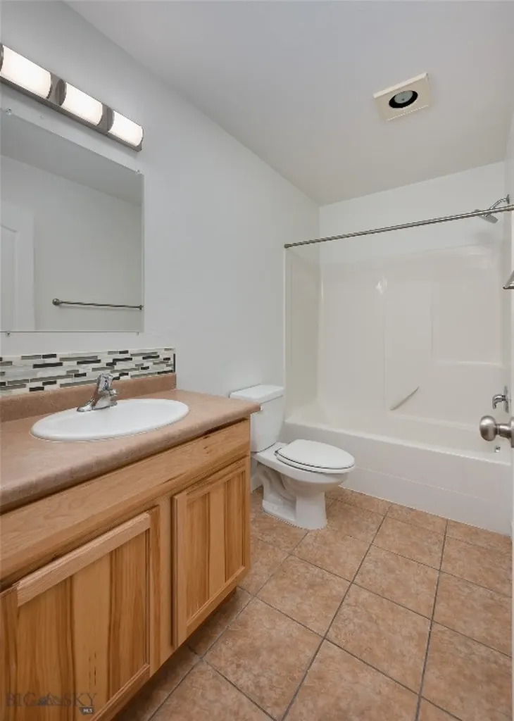 1126 Cruiser Lane Belgrade MT 59714
