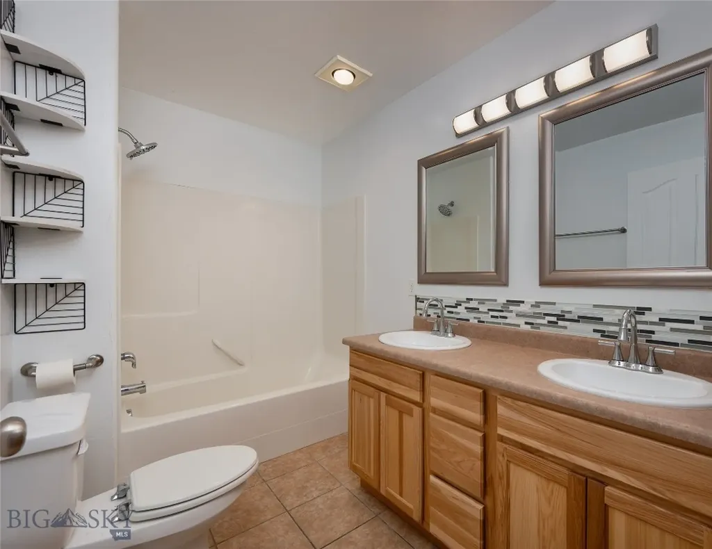 1126 Cruiser Lane Belgrade MT 59714