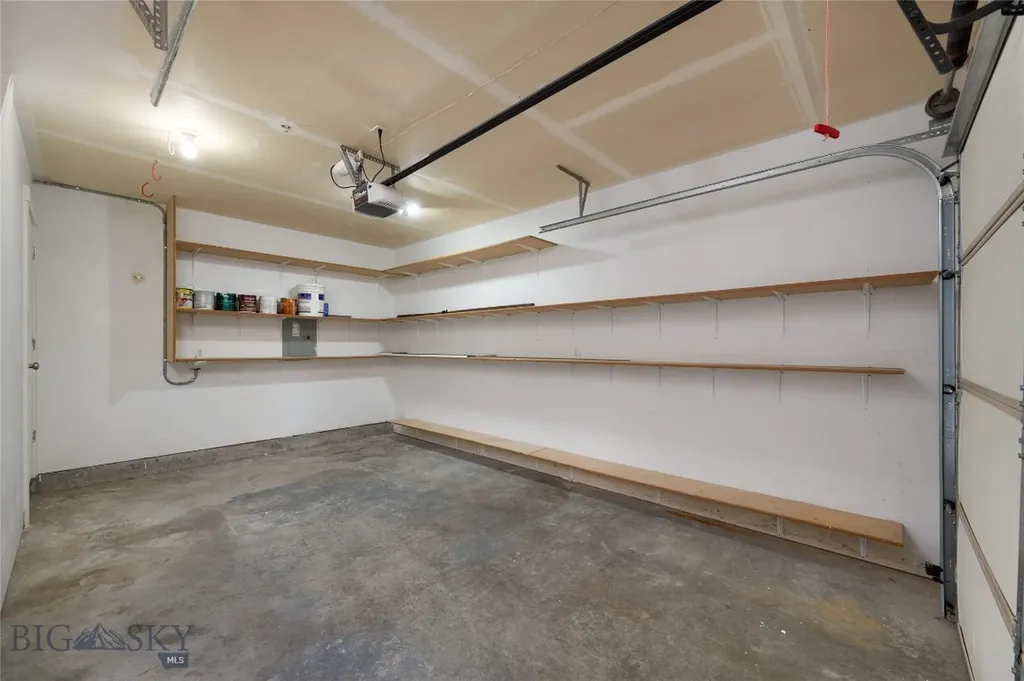1126 Cruiser Lane Belgrade MT 59714