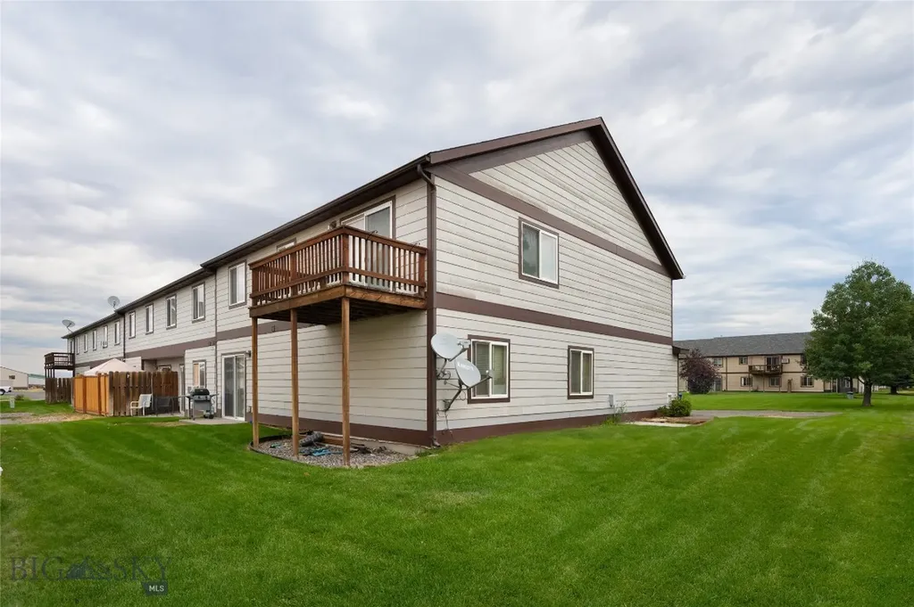 1126 Cruiser Lane Belgrade MT 59714
