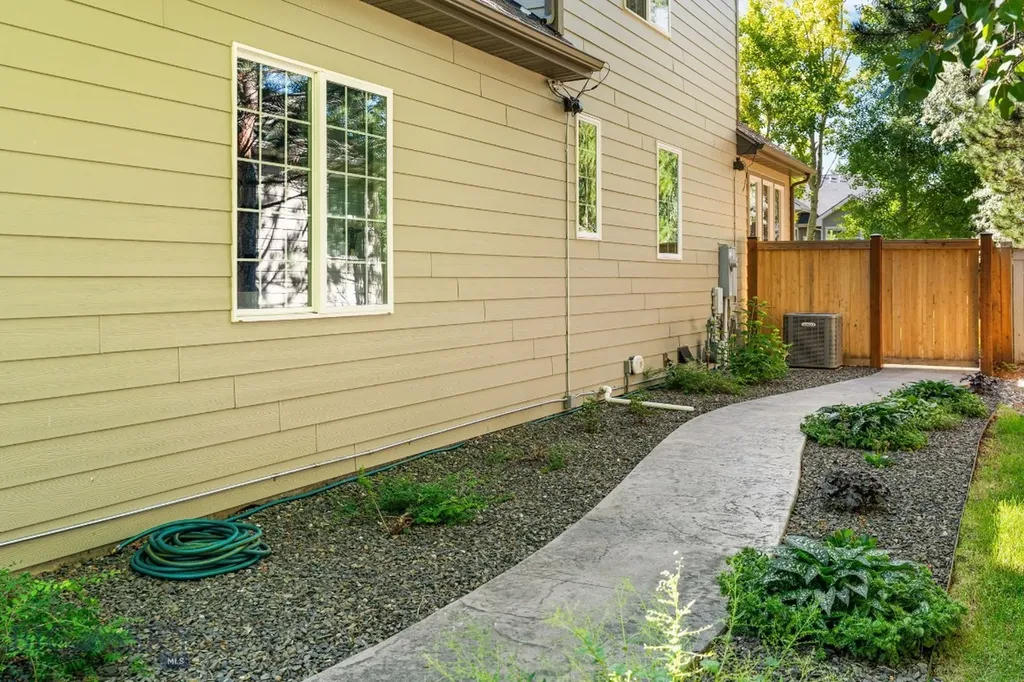 518 Oxford Drive Bozeman MT 59715