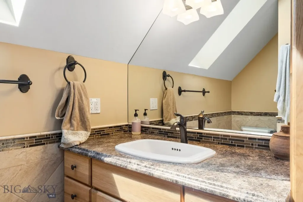8555 Camp Creek Road Manhattan MT 59741