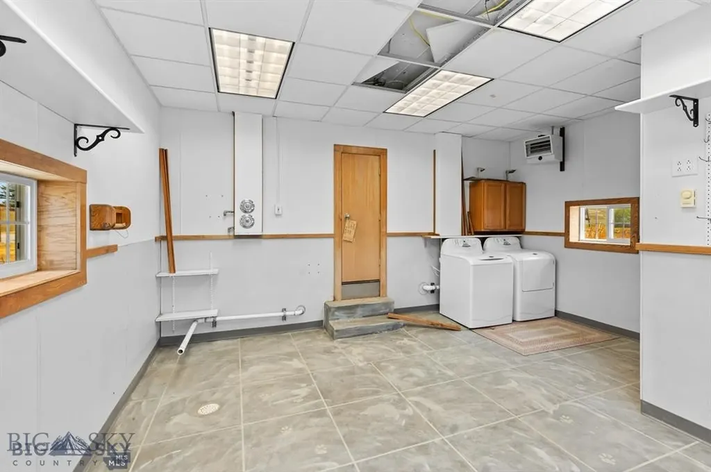 8555 Camp Creek Road Manhattan MT 59741