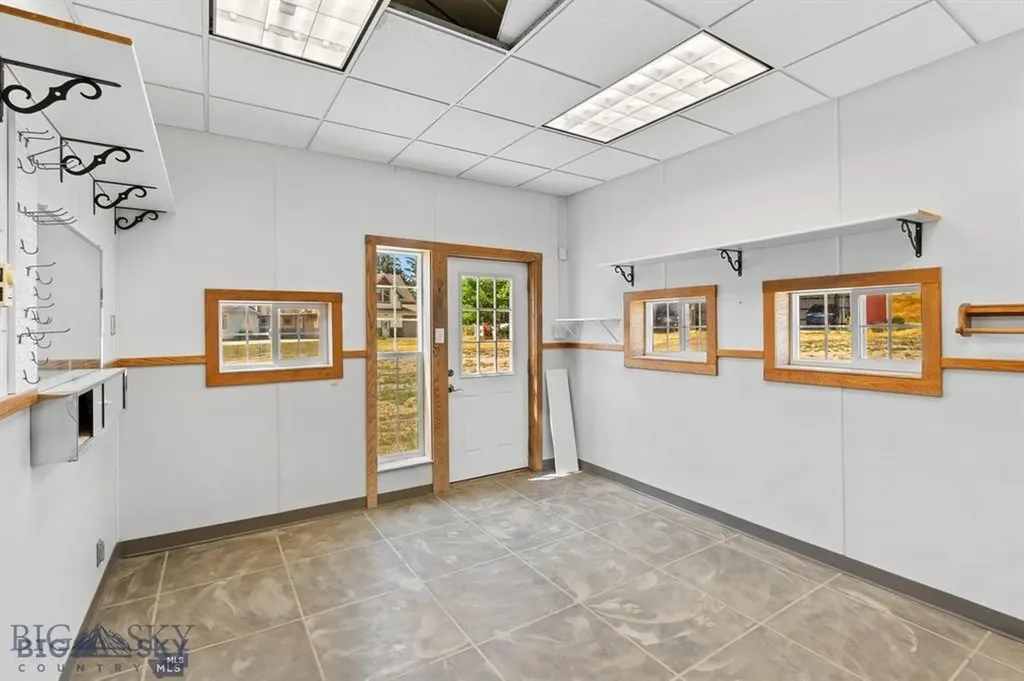 8555 Camp Creek Road Manhattan MT 59741