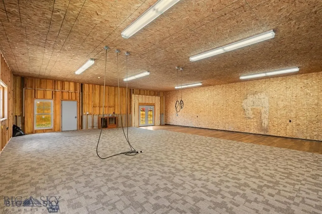 8555 Camp Creek Road Manhattan MT 59741