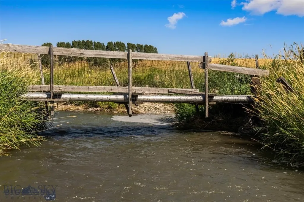 8555 Camp Creek Road Manhattan MT 59741