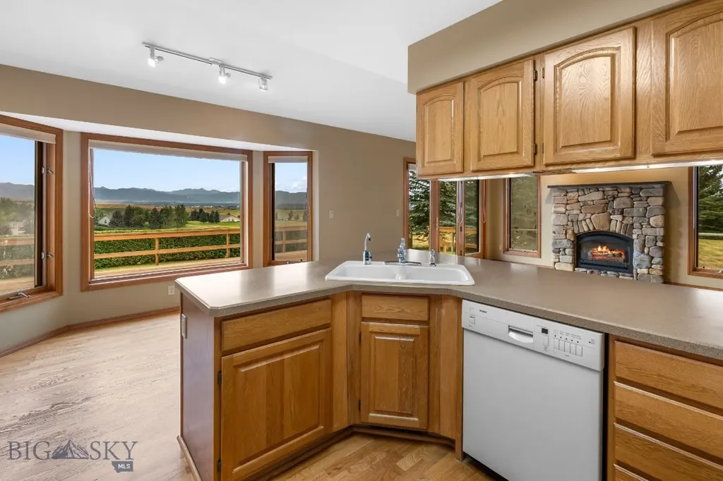 3310 Tumbleweed Drive Bozeman MT 59715