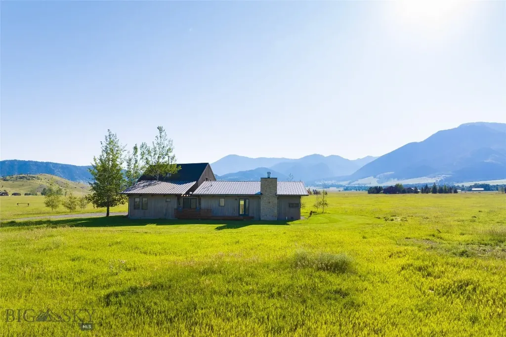 27 Royal Wulff Road Livingston MT 59047