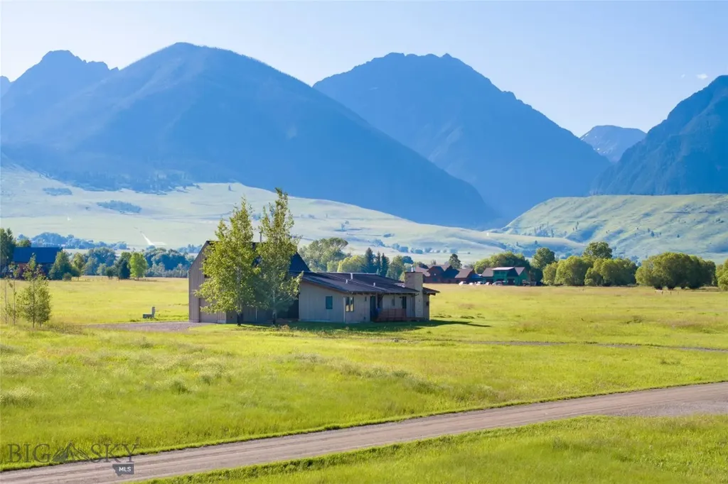 27 Royal Wulff Road Livingston MT 59047