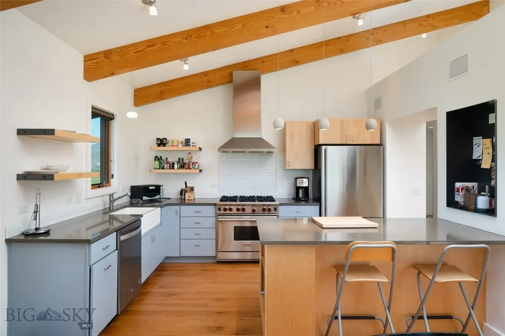 27 Royal Wulff Road Livingston MT 59047