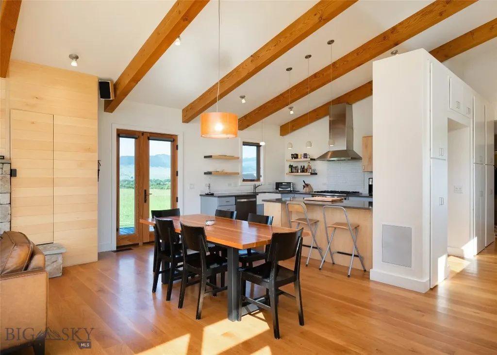 27 Royal Wulff Road Livingston MT 59047