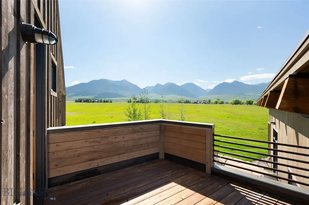27 Royal Wulff Road Livingston MT 59047