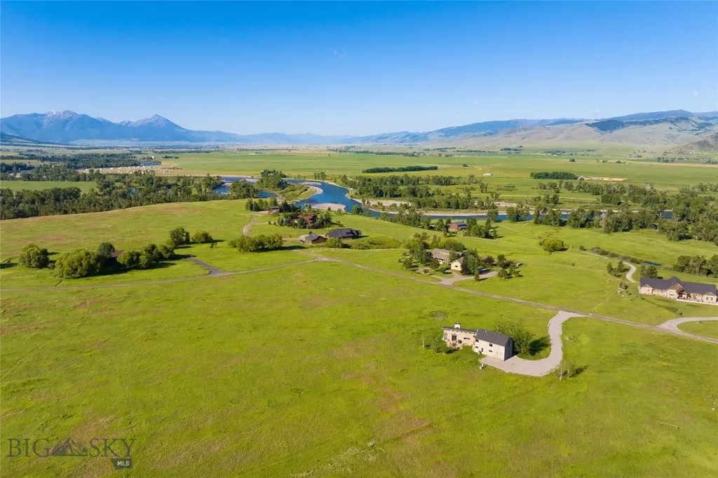 27 Royal Wulff Road Livingston MT 59047