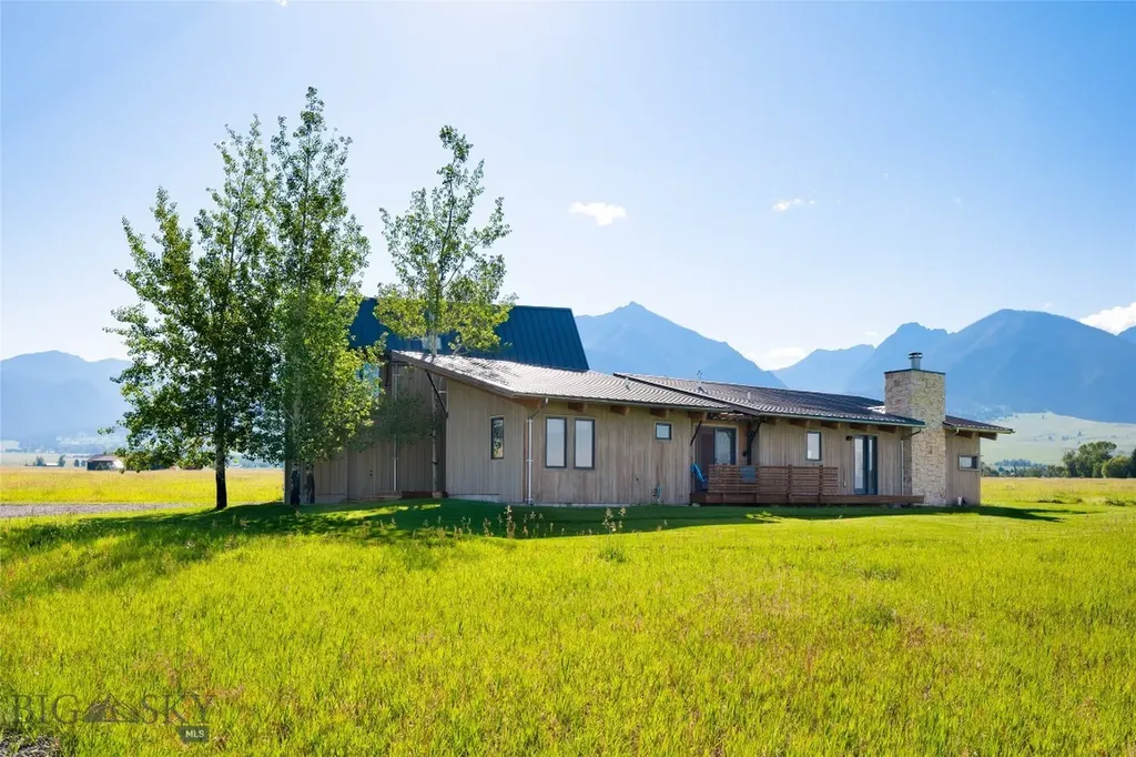27 Royal Wulff Road Livingston MT 59047