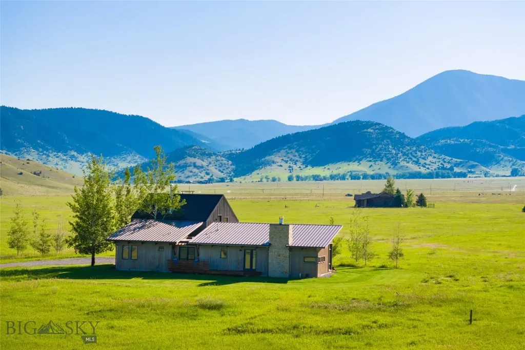 27 Royal Wulff Road Livingston MT 59047
