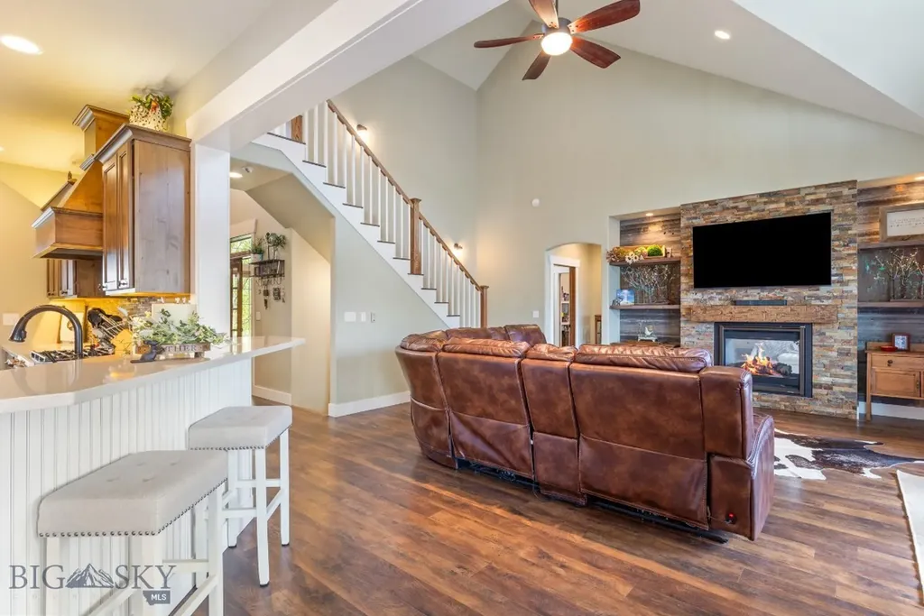 754 Milestone Drive Belgrade MT 59714