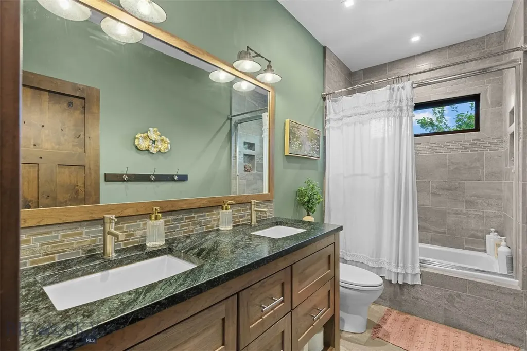 68 Sky Light Court Bozeman MT 59715