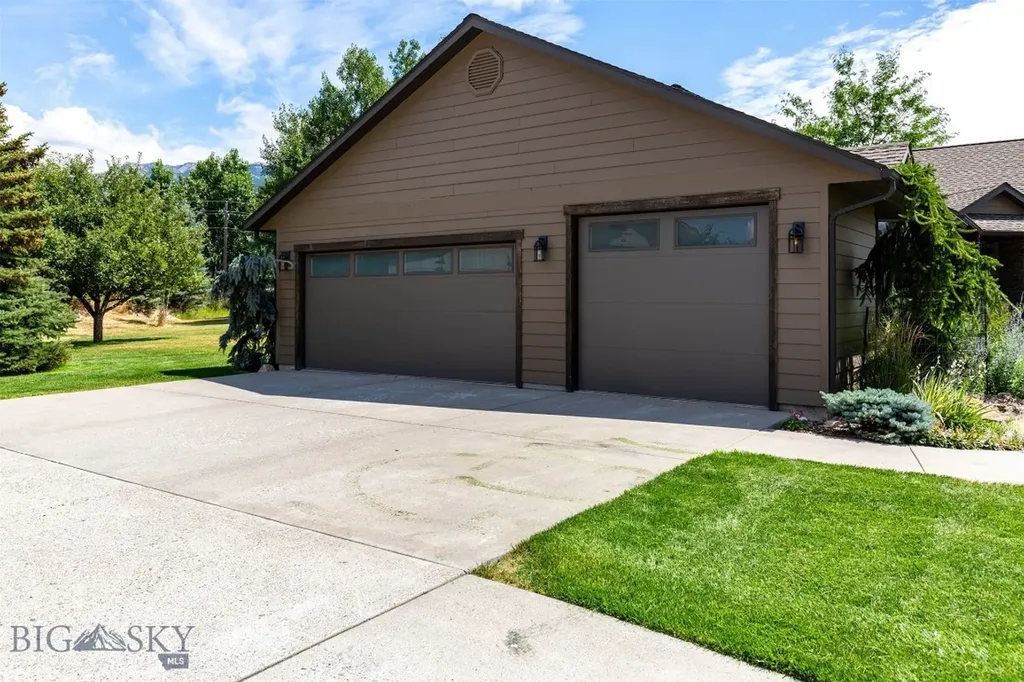 68 Sky Light Court Bozeman MT 59715