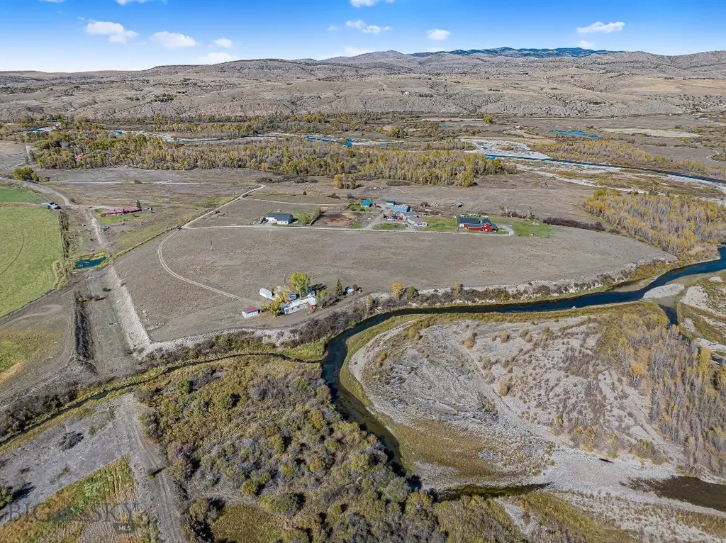 2440 Yadon Road Manhattan MT 59741
