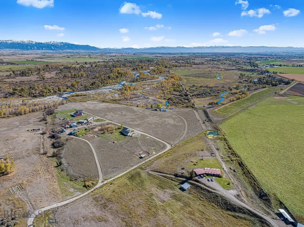 2440 Yadon Road Manhattan MT 59741