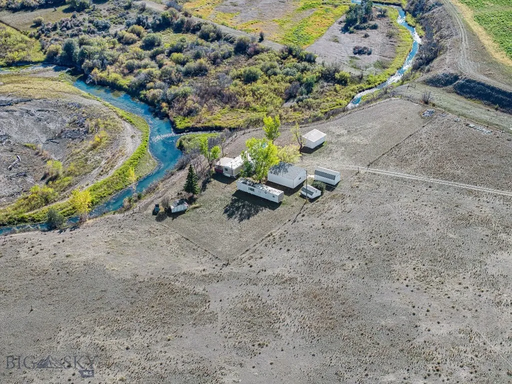 2440 Yadon Road Manhattan MT 59741