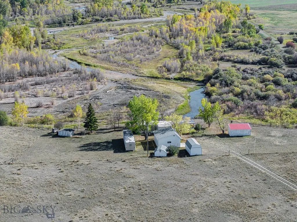 2440 Yadon Road Manhattan MT 59741