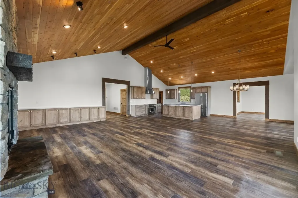 499 Saddle Ridge Road Manhattan MT 59741