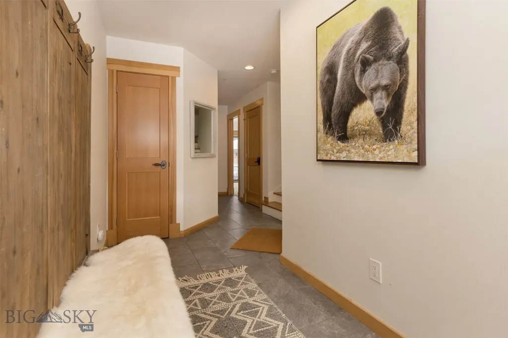 2500 Little Coyote Big Sky MT 59716