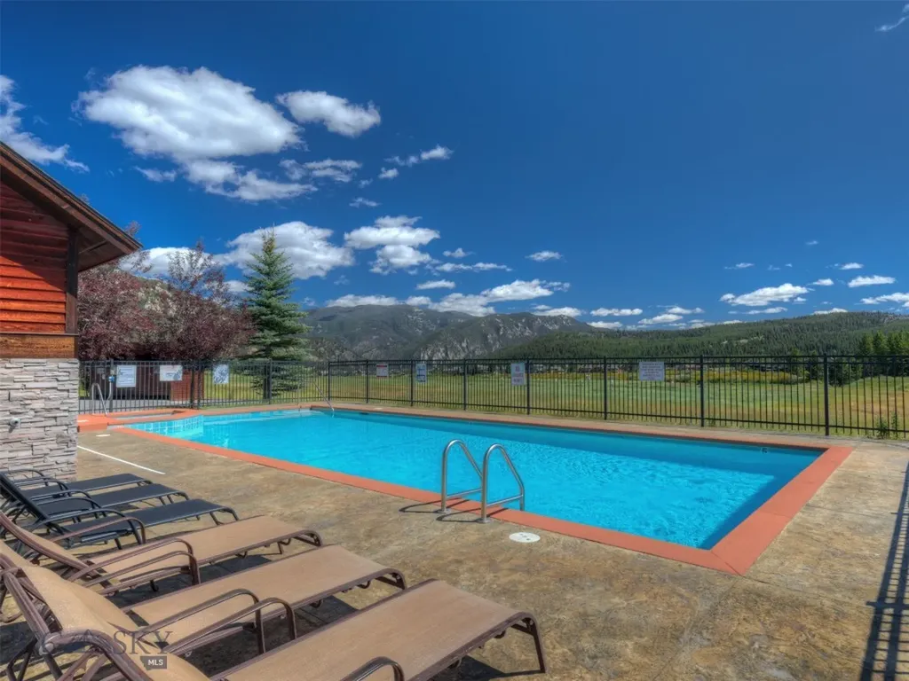 2500 Little Coyote Big Sky MT 59716