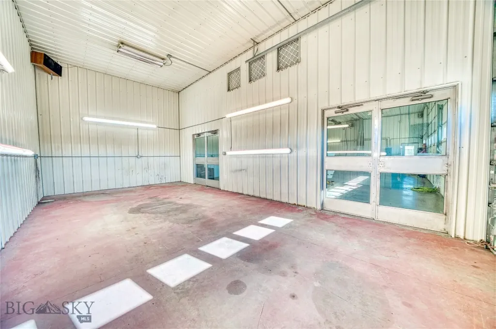 511 Table Mountain Drive Gallatin Gateway MT 59730