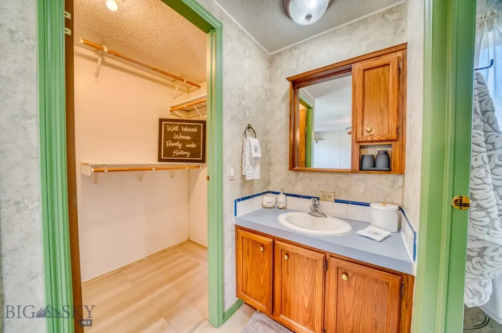 511 Table Mountain Drive Gallatin Gateway MT 59730