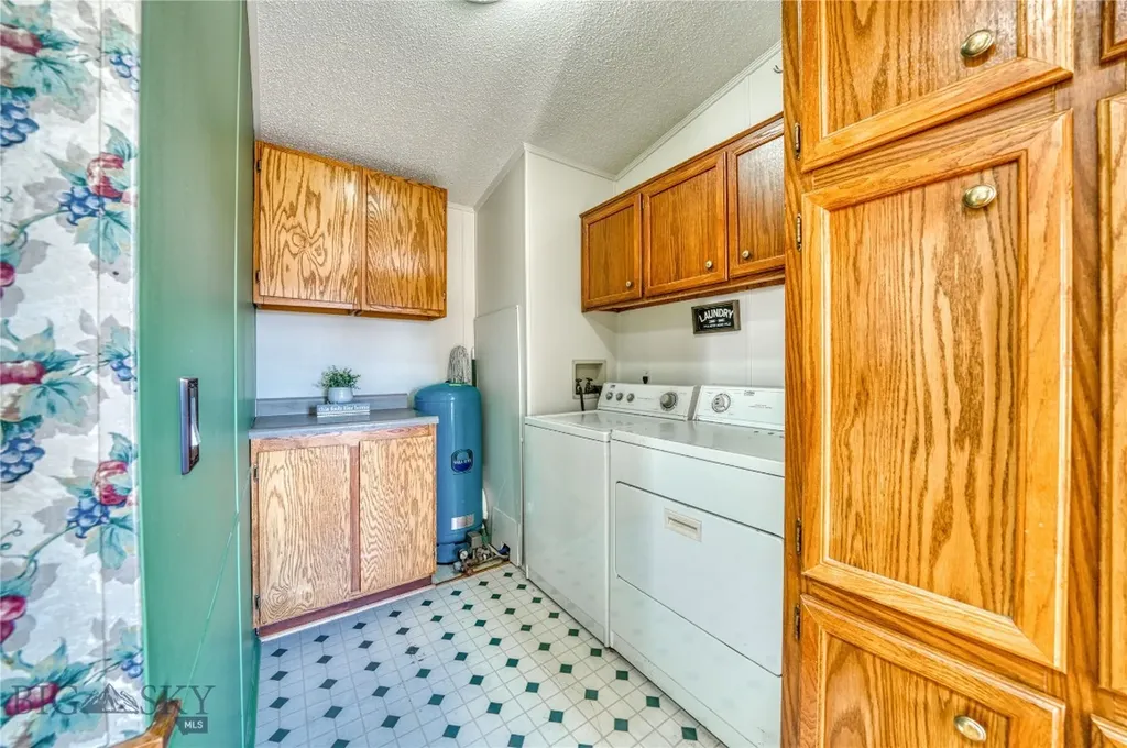 511 Table Mountain Drive Gallatin Gateway MT 59730