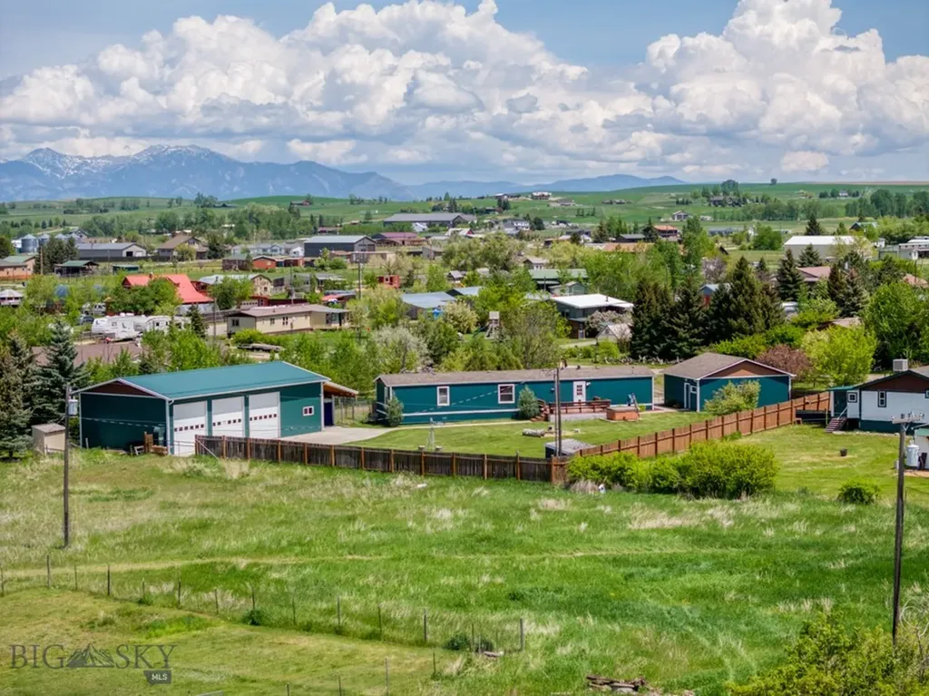 511 Table Mountain Drive Gallatin Gateway MT 59730