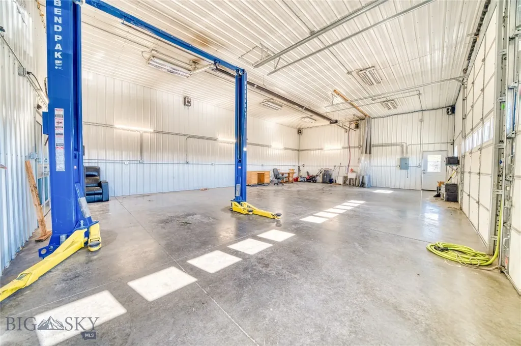 511 Table Mountain Drive Gallatin Gateway MT 59730