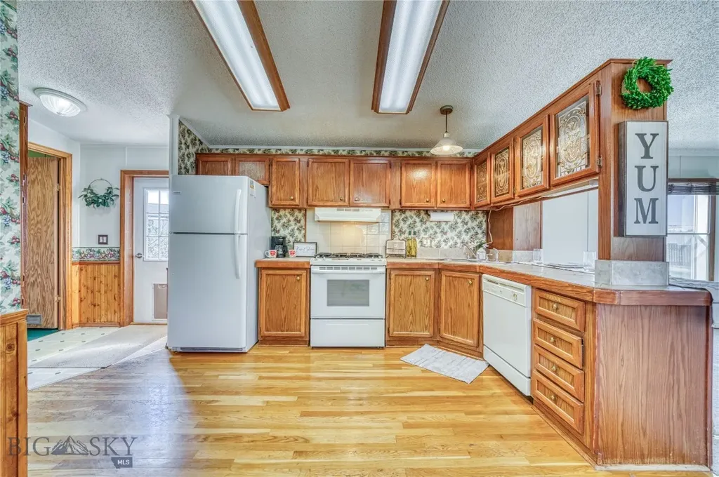 511 Table Mountain Drive Gallatin Gateway MT 59730