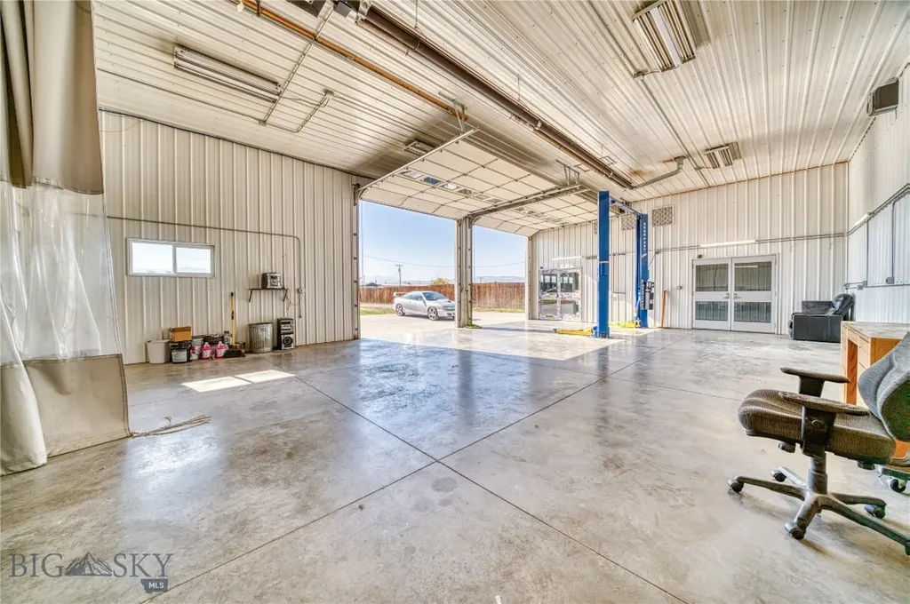 511 Table Mountain Drive Gallatin Gateway MT 59730