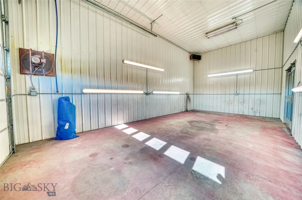 511 Table Mountain Drive Gallatin Gateway MT 59730