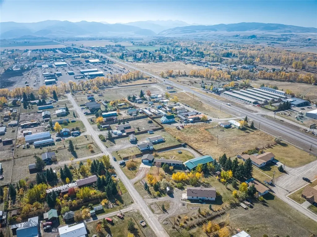 511 Table Mountain Drive Gallatin Gateway MT 59730