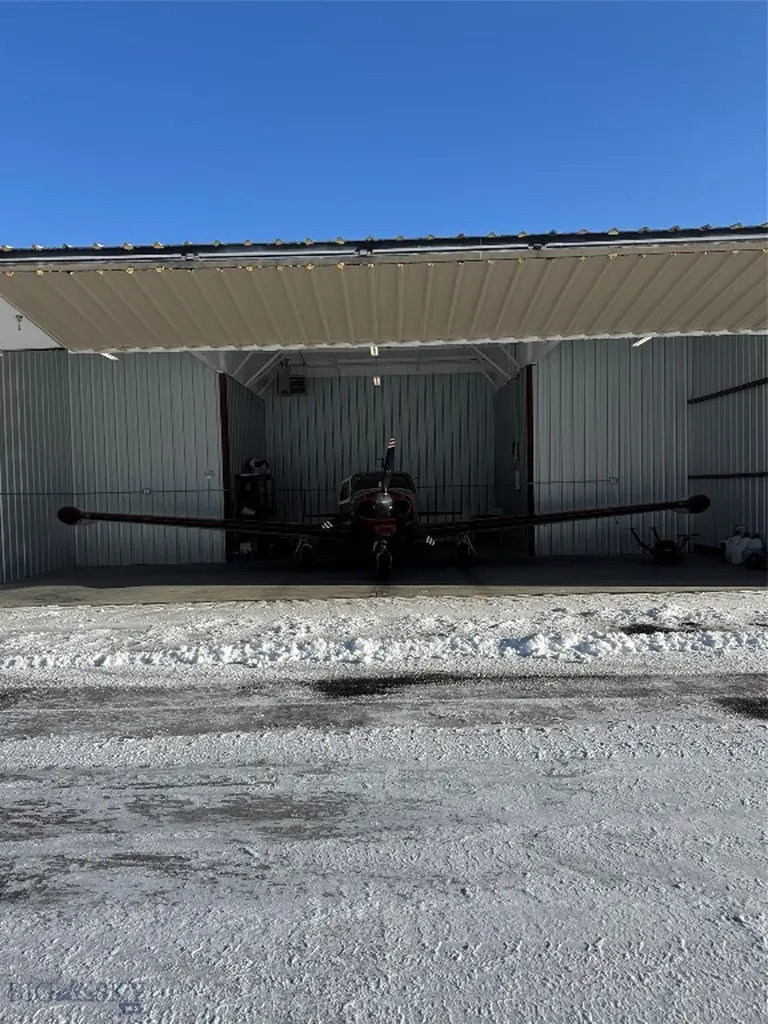 277 Vw1 Hangar Belgrade MT 59714