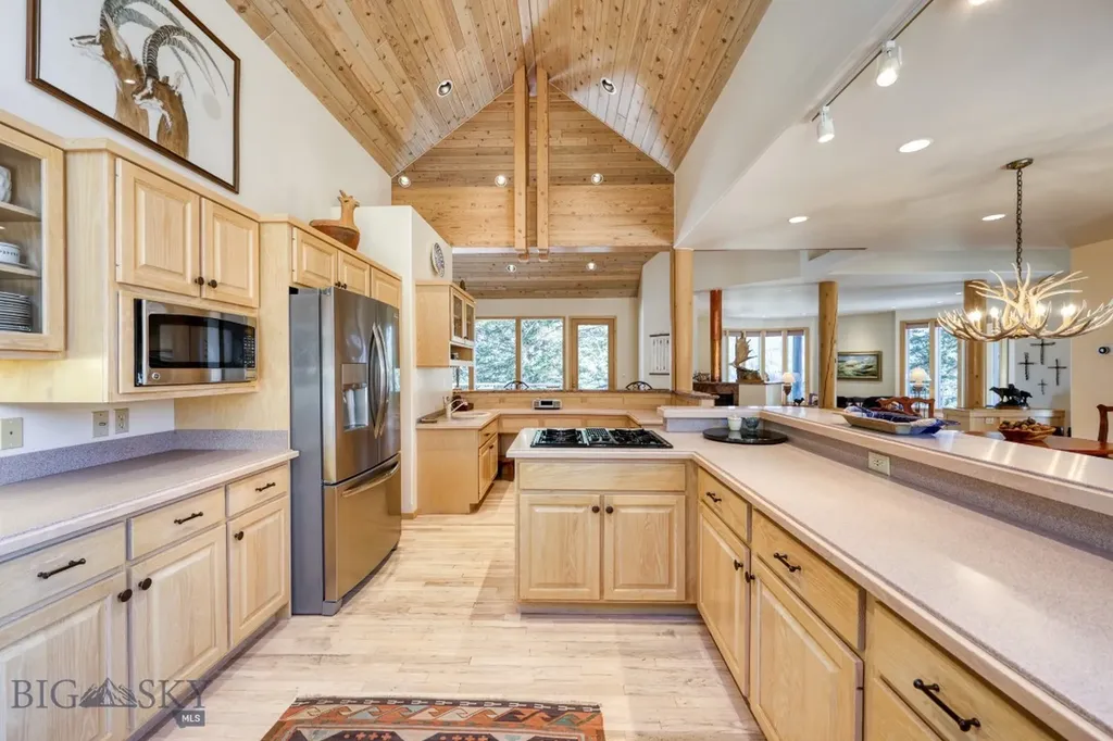 450 Crown Butte Road Big Sky MT 59716