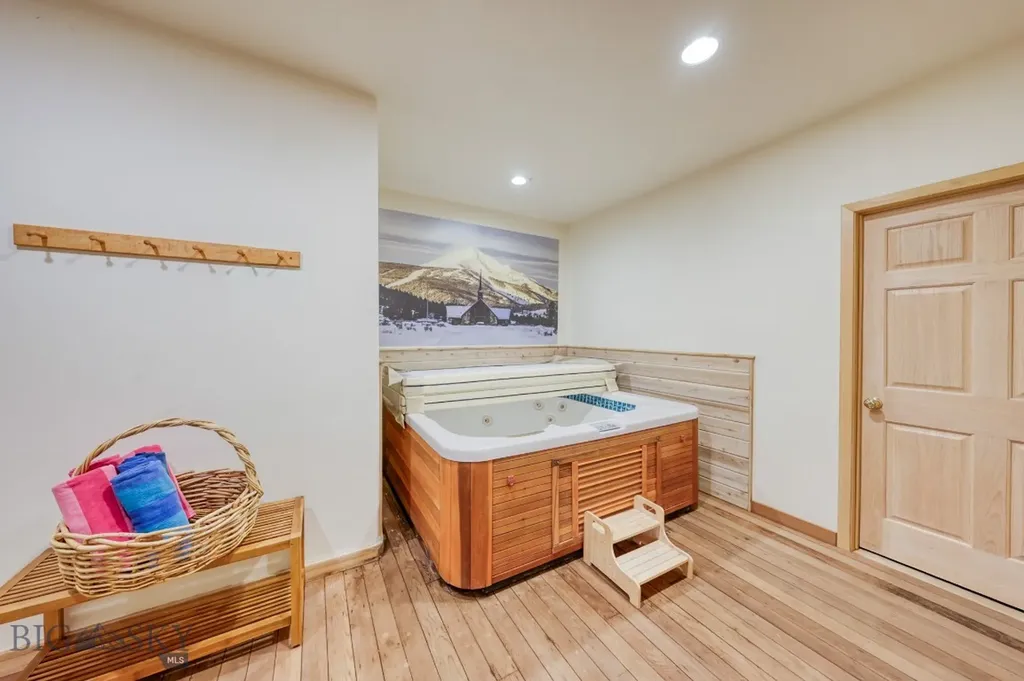 450 Crown Butte Road Big Sky MT 59716