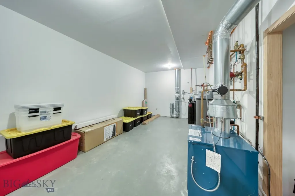 450 Crown Butte Road Big Sky MT 59716