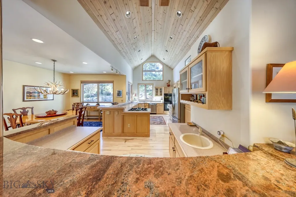 450 Crown Butte Road Big Sky MT 59716