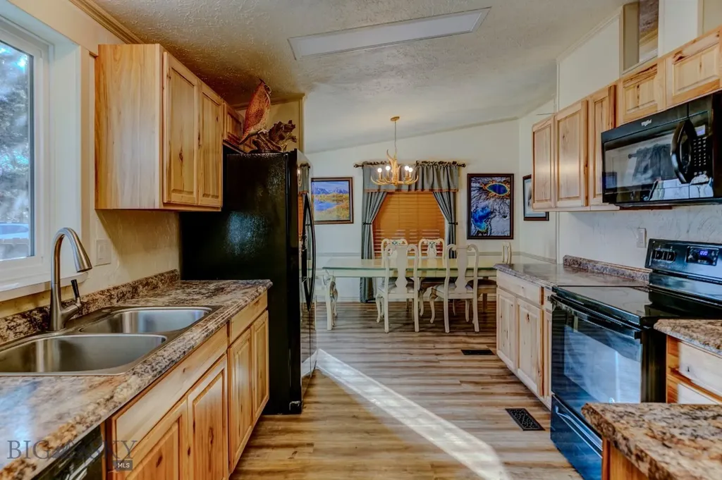 114 Yellowstone Street Gardiner MT 59030